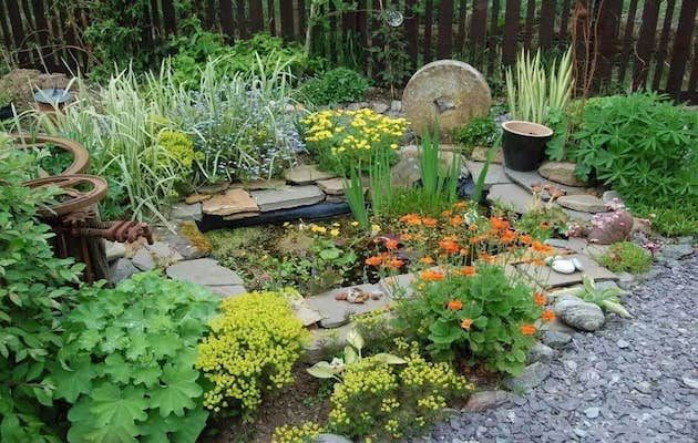 多伦多园艺怎么做？花草、花坛、石雕一个都不能少